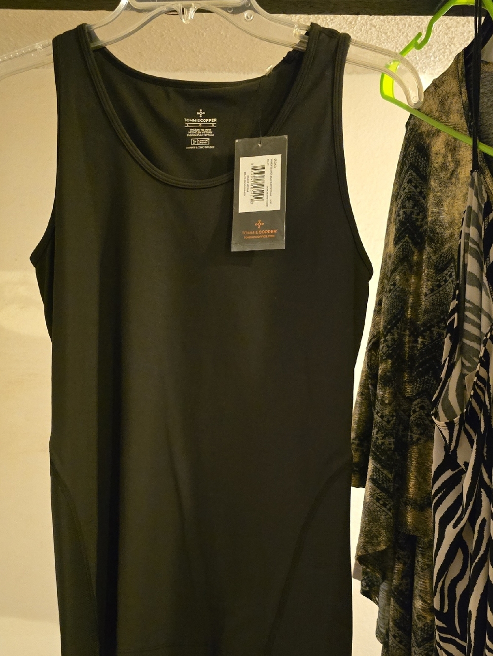 Tommie Copper Women's Black Performance Tank